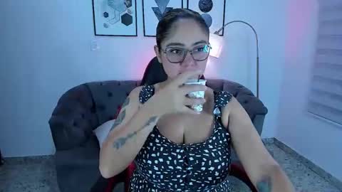 Snapshot of efy_lopez chatting on January 13, 2026, 12:32 pm efy_lopez online show from January 13, 2026, 12:32 pm