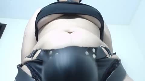 Snapshot of eileenqueen23 chatting on December 4, 2024, 6:50 pm Eileen online show from December 4, 2024, 6:50 pm