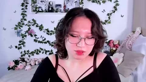 liasama online show from December 6, 2024, 11:36 pm