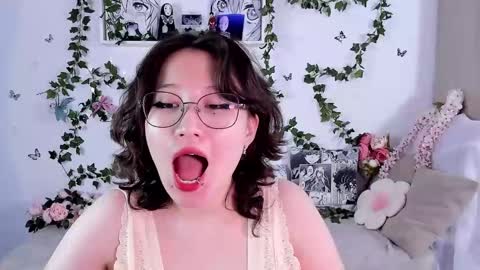 liasama online show from December 7, 2024, 7:05 am