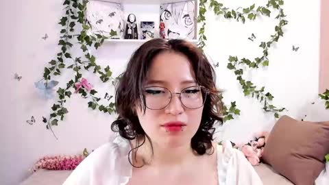 liasama online show from December 17, 2024, 9:07 am