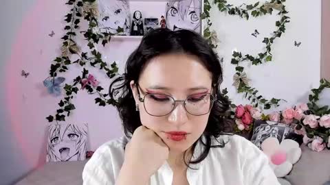 liasama online show from December 25, 2024, 4:44 am