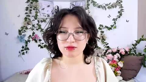 liasama online show from December 27, 2024, 3:09 am