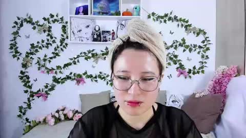 liasama online show from January 4, 2025, 12:37 am