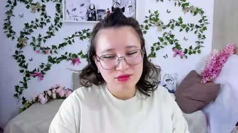 liasama online show from January 5, 2025, 12:09 am