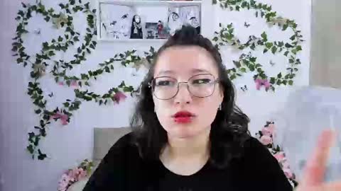 liasama online show from January 10, 2025, 7:57 am