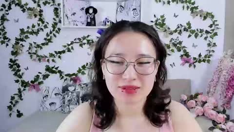 liasama online show from February 6, 2025, 1:27 am