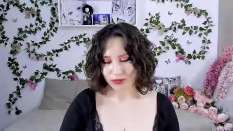 liasama online show from February 11, 2025, 1:52 am