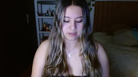 EIMY   MODEL INDEPENDENT online show from October 11, 2025, 5:17 am