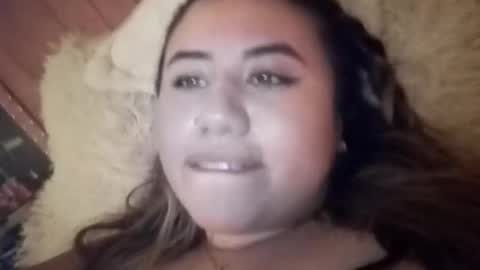 EIMY   MODEL INDEPENDENT online show from February 6, 2026, 4:50 am