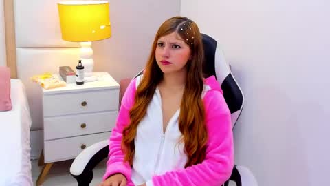 Snapshot of eimyjoness chatting on October 25, 2025, 3:03 am EimmyJones online show from October 25, 2025, 3:03 am