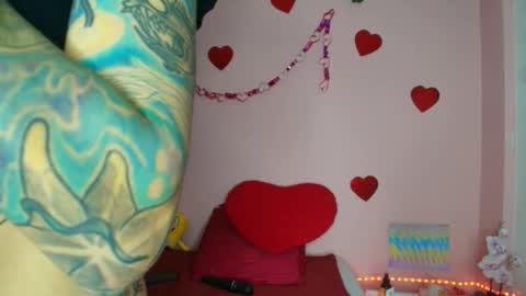 Carla online show from September 10, 2025, 10:21 pm