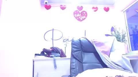 Snapshot of eireneninon chatting on November 6, 2025, 10:54 pm Eirene online show from November 6, 2025, 10:54 pm