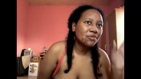 Eirondra Valeen online show from December 18, 2025, 10:32 am