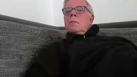 Snapshot of eisbaer1957 chatting on January 12, 2025, 2:30 pm eisbaer1957 online show from January 12, 2025, 2:30 pm