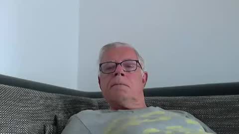 Snapshot of eisbaer1957 chatting on May 24, 2026, 7:24 am eisbaer1957 online show from May 24, 2026, 7:24 am