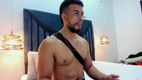 Eithan Connor online show from March 11, 2025, 3:23 pm