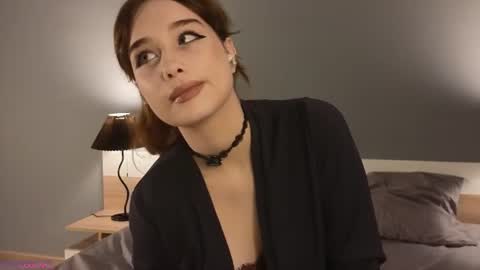Snapshot of ekplixi chatting on July 14, 2026, 7:19 pm Shhh online show from July 14, 2026, 7:19 pm