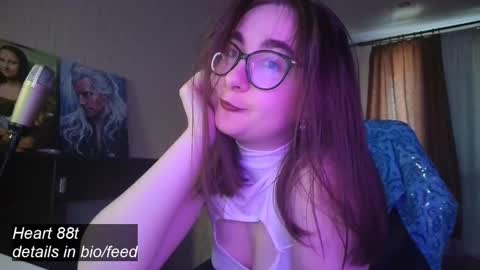 If you like it when I meow give me a thumbs up online show from February 13, 2025, 1:59 pm
