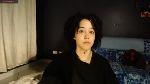 Ela  Help me reach 100 thumbs up online show from March 9, 2025, 2:29 am