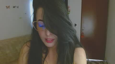 ela_3611 online show from May 10, 2026, 7:52 pm