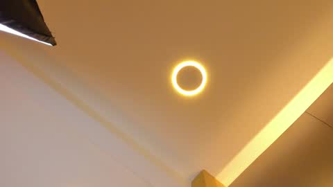   online show from December 12, 2024, 6:10 pm