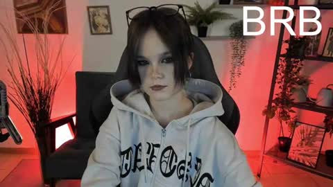 Your sweet girl online show from December 1, 2024, 8:31 pm