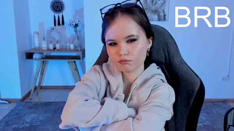 Your sweet girl online show from February 4, 2025, 10:24 pm