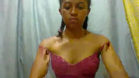 elaliealdy online show from January 7, 2026, 5:48 pm