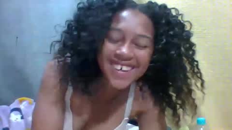 elaliealdy online show from February 19, 2026, 3:13 am