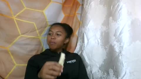 Snapshot of elaliealdy chatting on July 2, 2026, 7:25 am elaliealdy online show from July 2, 2026, 7:25 am