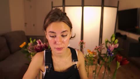 ELA 3 online show from December 16, 2025, 6:07 am