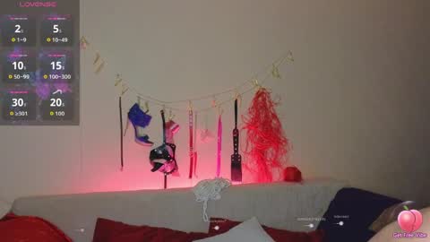 elarasable online show from April 10, 2026, 3:17 pm