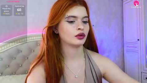 Snapshot of elariscrowe chatting on July 17, 2026, 8:32 am elariscrowe online show from July 17, 2026, 8:32 am