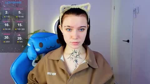 elastikiss online show from November 3, 2025, 2:13 am