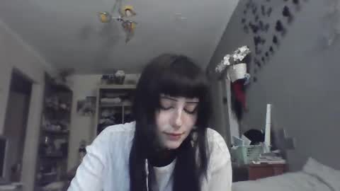 Lia online show from June 22, 2026, 5:21 pm
