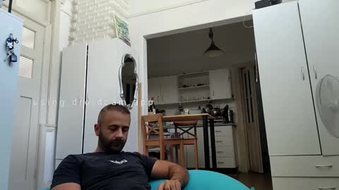 daniel18cmx online show from October 13, 2025, 3:06 am