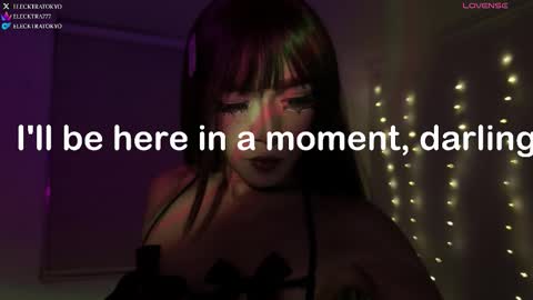 ELECKTRA online show from October 22, 2025, 3:51 am