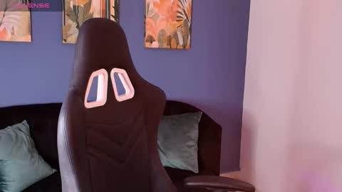 electra_gosselin online show from October 13, 2025, 12:27 pm