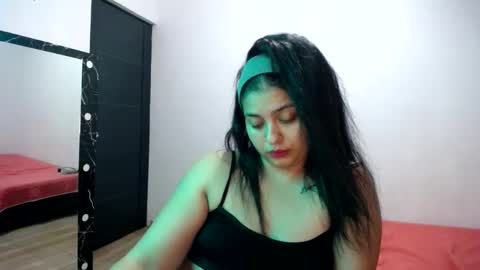 electra_sexylegs online show from September 18, 2025, 11:40 pm