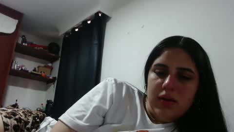 Snapshot of electraweb_09 chatting on October 3, 2025, 12:35 pm electraweb_09 online show from October 3, 2025, 12:35 pm