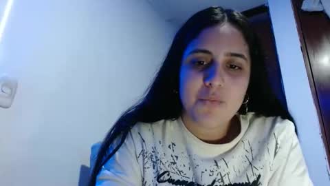 Snapshot of electraweb_09 chatting on October 17, 2025, 8:22 pm electraweb_09 online show from October 17, 2025, 8:22 pm