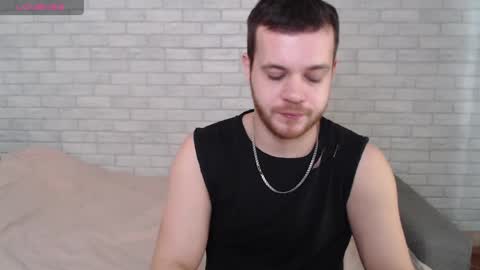Snapshot of electric_smile chatting on April 21, 2026, 6:52 am Alex online show from April 21, 2026, 6:52 am