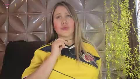 Snapshot of eleecttraa_12 chatting on June 22, 2026, 7:44 pm Electra online show from June 22, 2026, 7:44 pm