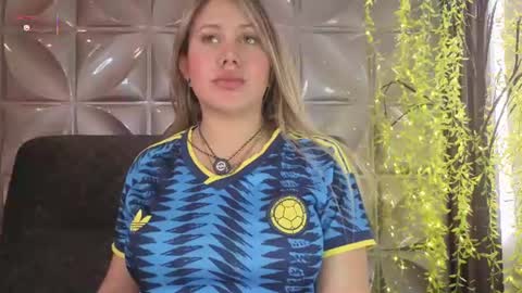Snapshot of eleecttraa_12 chatting on June 29, 2026, 6:19 pm Electra online show from June 29, 2026, 6:19 pm