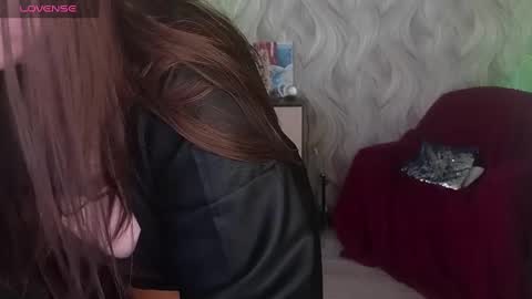 Snapshot of elegant_audacity chatting on December 19, 2024, 7:51 am Rachel online show from December 19, 2024, 7:51 am