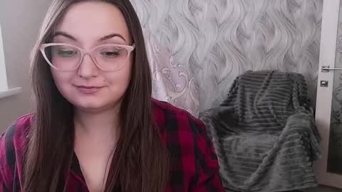 Snapshot of elegant_audacity chatting on February 18, 2025, 11:33 am Rachel online show from February 18, 2025, 11:33 am