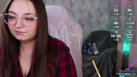 Snapshot of elegant_audacity chatting on March 6, 2025, 9:25 am Rachel online show from March 6, 2025, 9:25 am