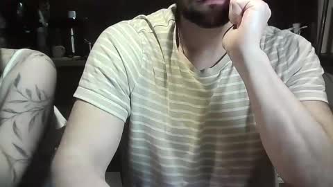 Snapshot of elegantik chatting on February 5, 2026, 10:25 pm NiceButtCock online show from February 5, 2026, 10:25 pm