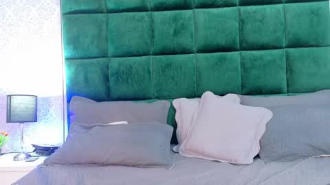 elektradoll1 online show from May 6, 2026, 11:48 am